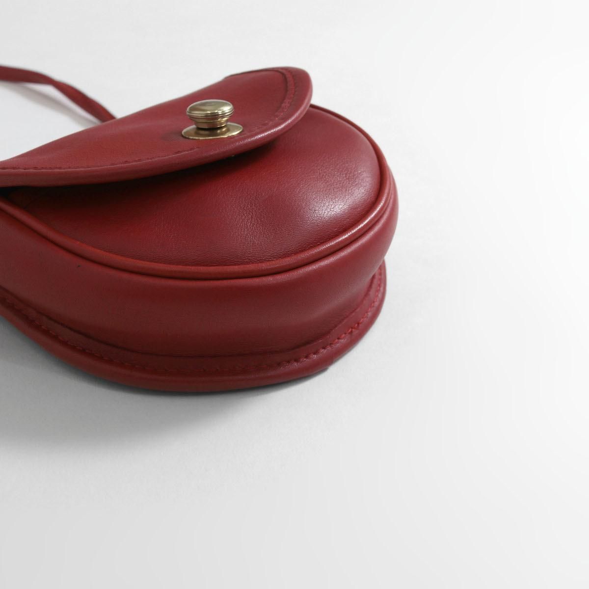 COACH ヴィンテージ エルゴ ミニ ジップ バッグ（レッド） COACH® | Vintage Ergo Mini Zip Bag