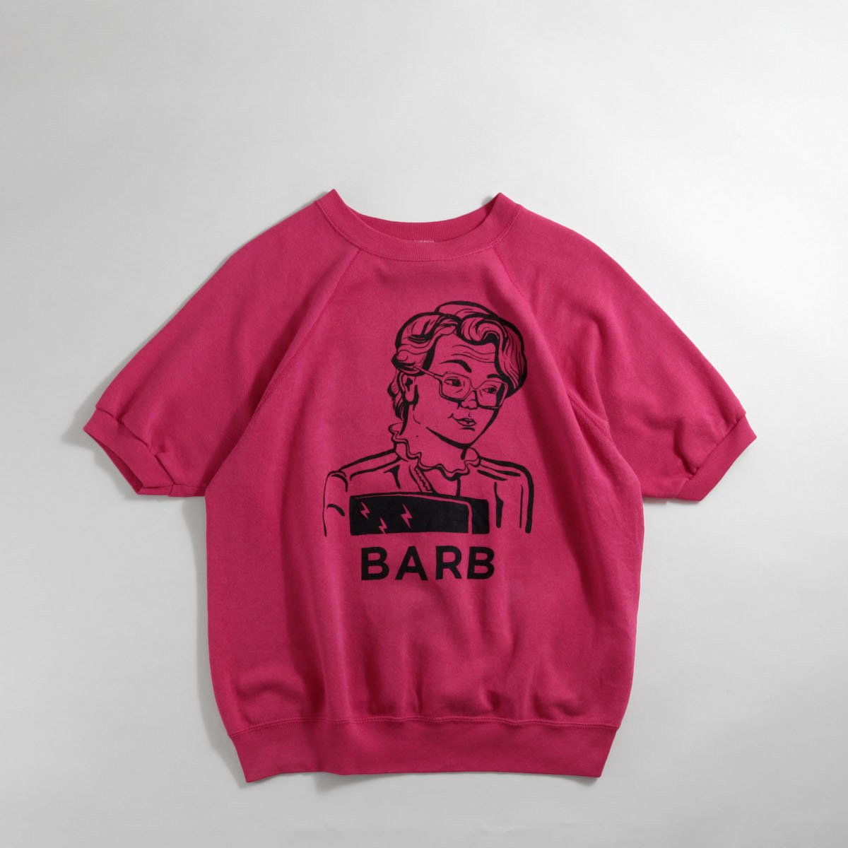 30%OFF [レディース] ストレンジャーシングス BARB プリント 半袖