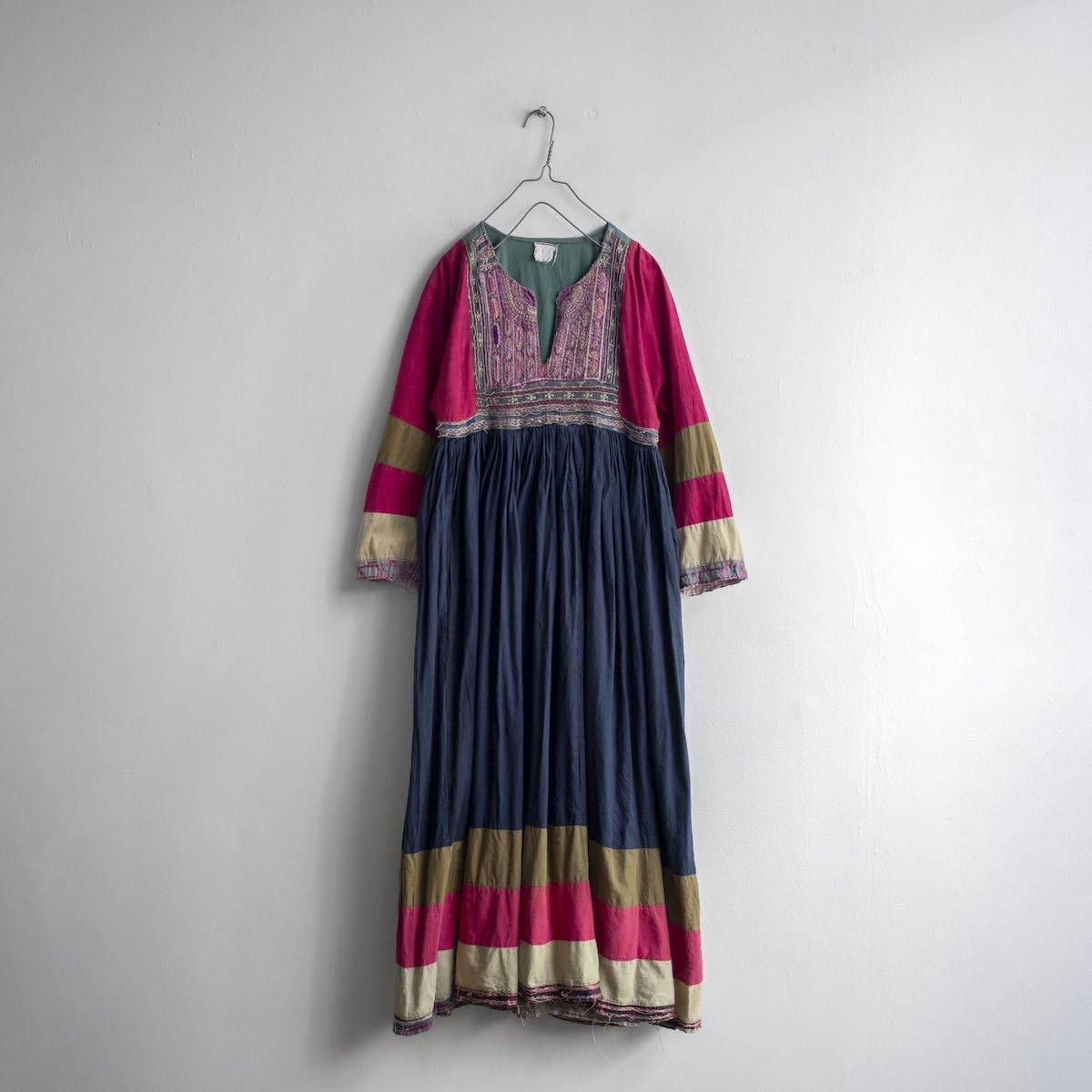レディース] 1970s ヴィンテージ アフガンドレス 刺繍 ワンピース