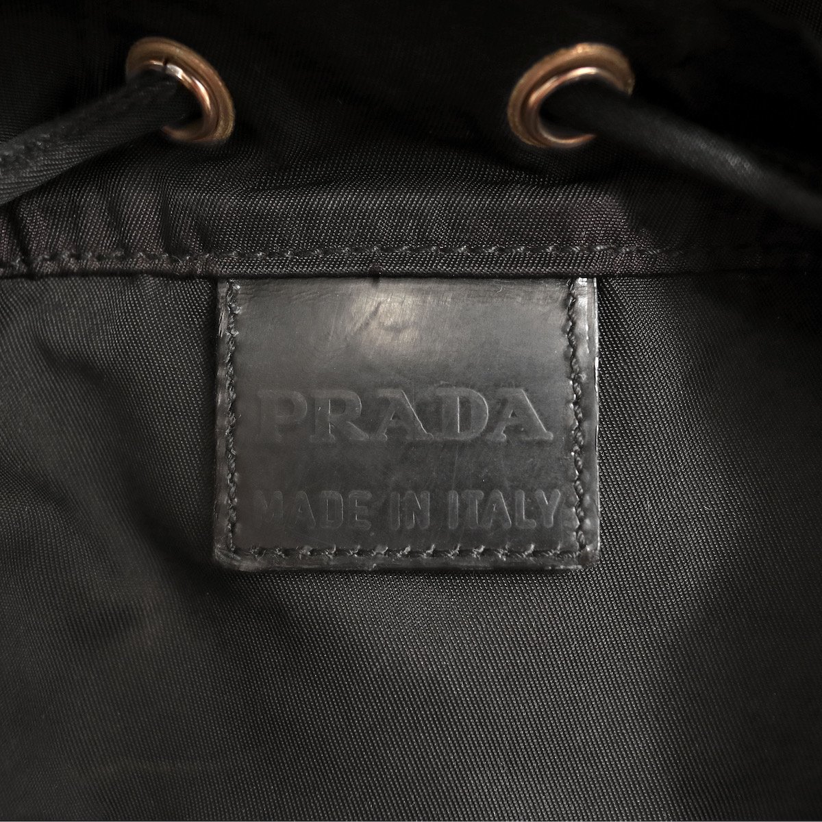 レディース] プラダ ナイロン ミニ巾着バッグ ITALY製 ブラック [PRADA] 0101-0