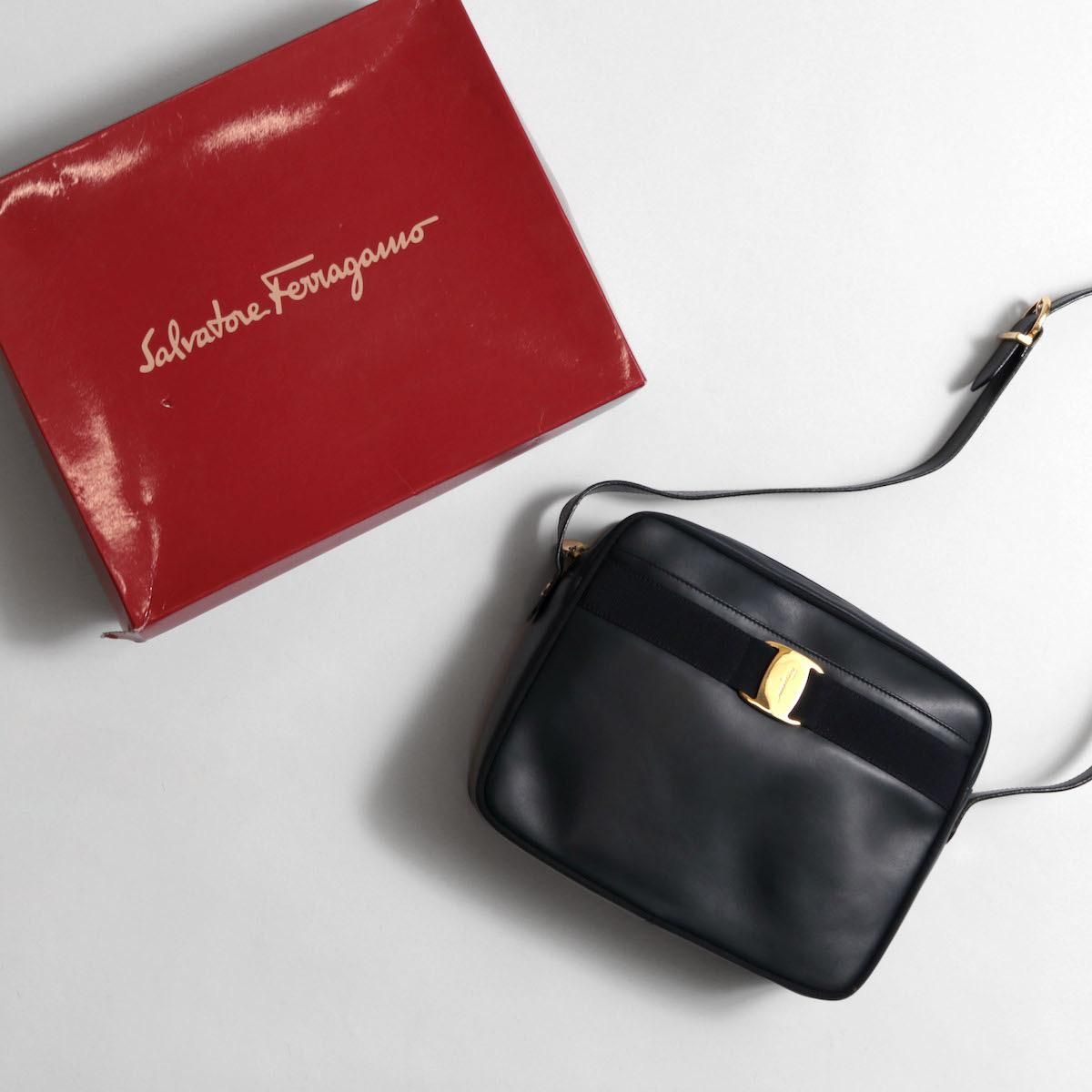 レディース] ヴィンテージ サルヴァトーレフェラガモ ヴァラ ショルダーバッグ ネイビー [Salvatore Ferragamo] 1211-16