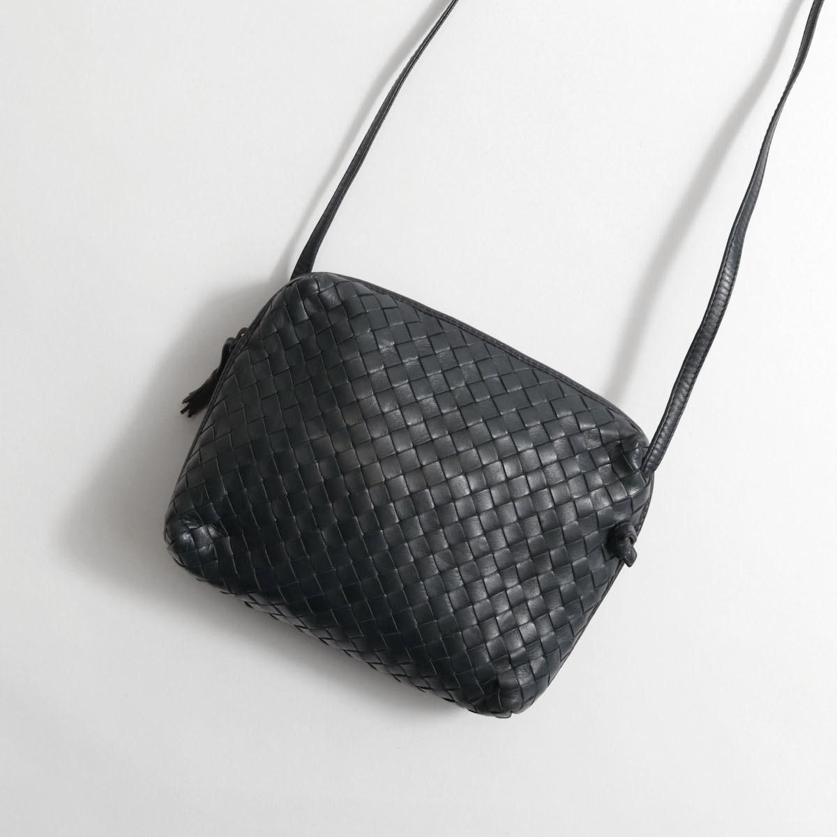 アイボリー×レッド BOTTEGA VENETA ボッテガヴェネタイントレチャート