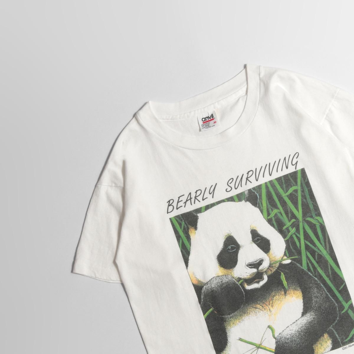 レディース] 1990s USA製 BEARLY SURVIVING パンダ プリントTシャツ