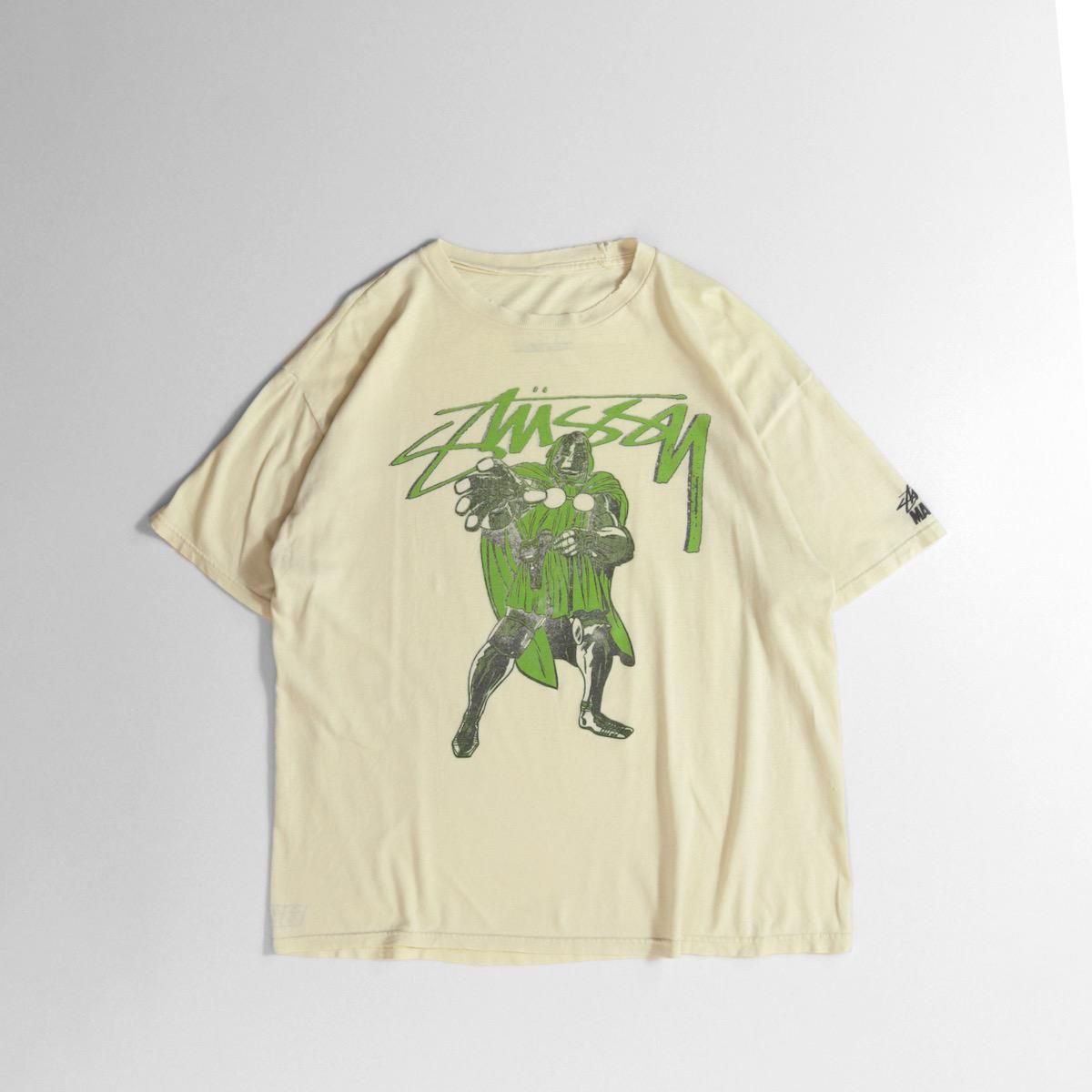 レディース] ステューシー マーベル DR. DOOM Tシャツ イエロー