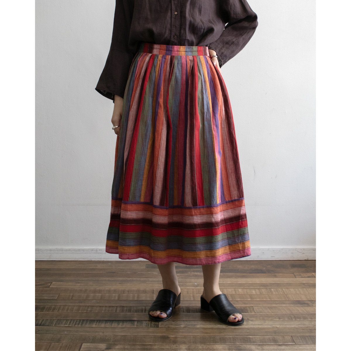 ビンテージ レッド イタリア製 レザー 台形スカート - スカート