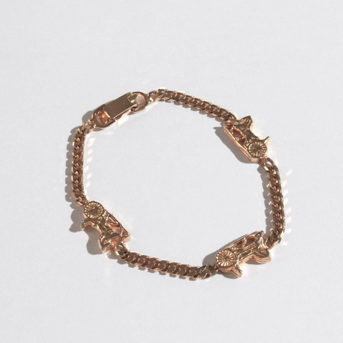 CELINE セリーヌ ヴィンテージ　バングル 馬車　ゴールド 美品【CELINE 】セリーヌ ヴィンテージ バングル ブレスレット