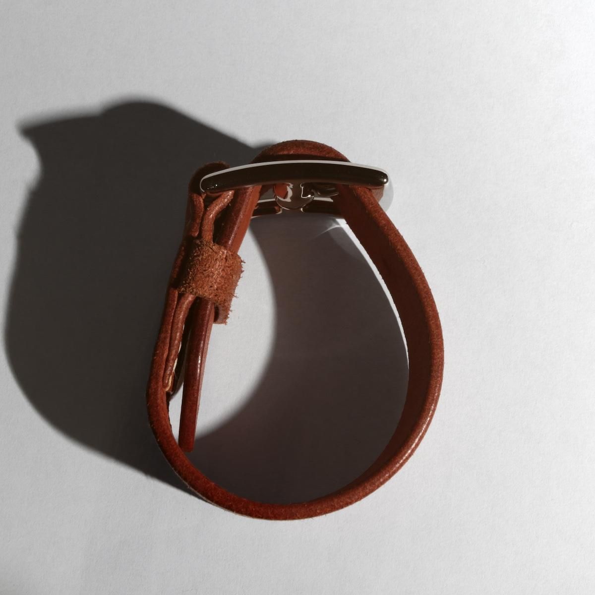 HERMES レザーブレスレット H型バックル レザーブレスレット 《パズルH》 | Hermès - エルメス-公式サイト