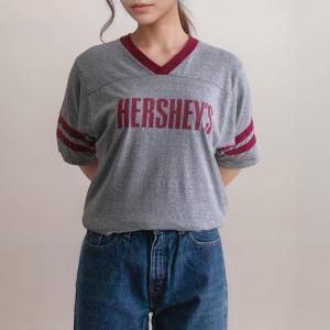 <img class='new_mark_img1' src='https://img.shop-pro.jp/img/new/icons5.gif' style='border:none;display:inline;margin:0px;padding:0px;width:auto;' />1970s ơ ϡ祳졼  եåȥܡT ݥ졼 [HERSHEY'S] 7050-2