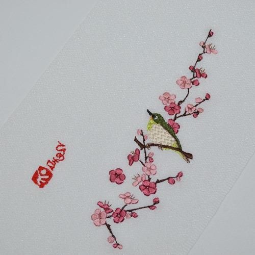 赤梅と鳥（メジロ） - 刺繍半襟 ひめ吉