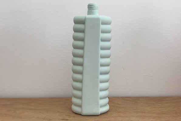 <img class='new_mark_img1' src='https://img.shop-pro.jp/img/new/icons14.gif' style='border:none;display:inline;margin:0px;padding:0px;width:auto;' />Foekje Fleur porcelain bottle vase #10 mint