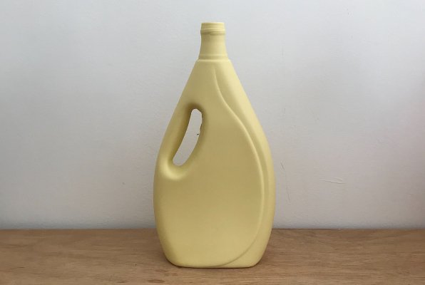 <img class='new_mark_img1' src='https://img.shop-pro.jp/img/new/icons14.gif' style='border:none;display:inline;margin:0px;padding:0px;width:auto;' />Foekje Fleur porcelain bottle vase #7 fresh yellow