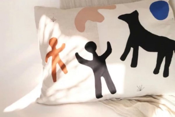 <img class='new_mark_img1' src='https://img.shop-pro.jp/img/new/icons14.gif' style='border:none;display:inline;margin:0px;padding:0px;width:auto;' />Neeltje Geurtsen PILLOW COVER