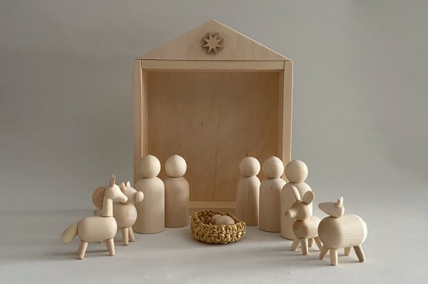 <img class='new_mark_img1' src='https://img.shop-pro.jp/img/new/icons16.gif' style='border:none;display:inline;margin:0px;padding:0px;width:auto;' />HANDCRAFTED WOODEN CHRISTMAS NATIVITY PEG DOLL