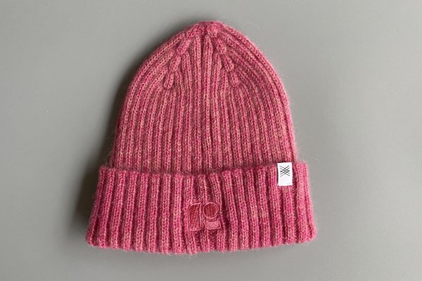 <img class='new_mark_img1' src='https://img.shop-pro.jp/img/new/icons14.gif' style='border:none;display:inline;margin:0px;padding:0px;width:auto;' />22AW Repose AMS knit hat, pinkish coral