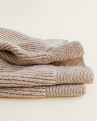 <img class='new_mark_img1' src='https://img.shop-pro.jp/img/new/icons14.gif' style='border:none;display:inline;margin:0px;padding:0px;width:auto;' />Hvid Knitwear Blanket Gaston Beige