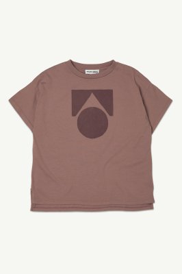<img class='new_mark_img1' src='https://img.shop-pro.jp/img/new/icons14.gif' style='border:none;display:inline;margin:0px;padding:0px;width:auto;' />SS24 Main Story Oversized Tee - Cognac