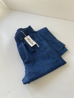 <img class='new_mark_img1' src='https://img.shop-pro.jp/img/new/icons14.gif' style='border:none;display:inline;margin:0px;padding:0px;width:auto;' />SS24 Aiayu Miles pant denim - Blue Jeans
