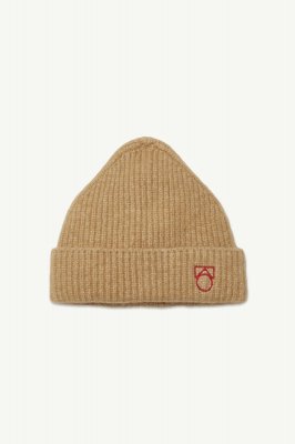 <img class='new_mark_img1' src='https://img.shop-pro.jp/img/new/icons14.gif' style='border:none;display:inline;margin:0px;padding:0px;width:auto;' />AW24 Main Story Beanie / Camel Knit