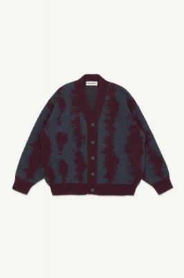 <img class='new_mark_img1' src='https://img.shop-pro.jp/img/new/icons14.gif' style='border:none;display:inline;margin:0px;padding:0px;width:auto;' />AW25 Main Story Cardigan - Burgundy & Navy