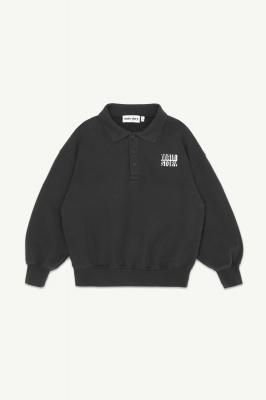 <img class='new_mark_img1' src='https://img.shop-pro.jp/img/new/icons14.gif' style='border:none;display:inline;margin:0px;padding:0px;width:auto;' />AW25 Main Story Polo Sweatshirt - Phantom