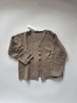 <img class='new_mark_img1' src='https://img.shop-pro.jp/img/new/icons14.gif' style='border:none;display:inline;margin:0px;padding:0px;width:auto;' />AW25 ALBUM DI FAMIGLIA CHILD - CONNIE JP Cardigan (MARRON GLACE)