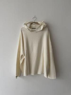 <img class='new_mark_img1' src='https://img.shop-pro.jp/img/new/icons14.gif' style='border:none;display:inline;margin:0px;padding:0px;width:auto;' />AW25 ALBUM DI FAMIGLIA - BIG BIG HOODIE JP Sweatshirt (MILK)