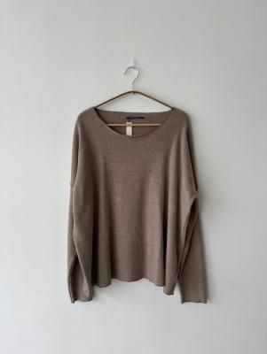 <img class='new_mark_img1' src='https://img.shop-pro.jp/img/new/icons14.gif' style='border:none;display:inline;margin:0px;padding:0px;width:auto;' />AW25 ALBUM DI FAMIGLIA - JUMPER JP Sweatshirt (MARRON GLACE)