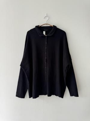 <img class='new_mark_img1' src='https://img.shop-pro.jp/img/new/icons14.gif' style='border:none;display:inline;margin:0px;padding:0px;width:auto;' />AW25 ALBUM DI FAMIGLIA -POLO APERTA JP Cardigan (BLACK)