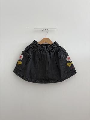 <img class='new_mark_img1' src='https://img.shop-pro.jp/img/new/icons14.gif' style='border:none;display:inline;margin:0px;padding:0px;width:auto;' />AW25 BONTON JUPE Mochi - Denim Gris