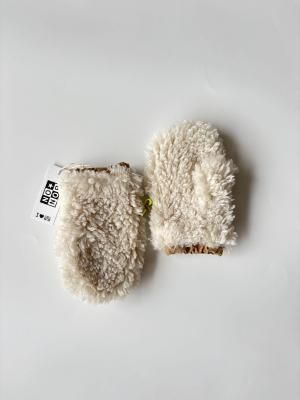 <img class='new_mark_img1' src='https://img.shop-pro.jp/img/new/icons14.gif' style='border:none;display:inline;margin:0px;padding:0px;width:auto;' />AW25 BONTON MOUFFLES Moon - Mouton

