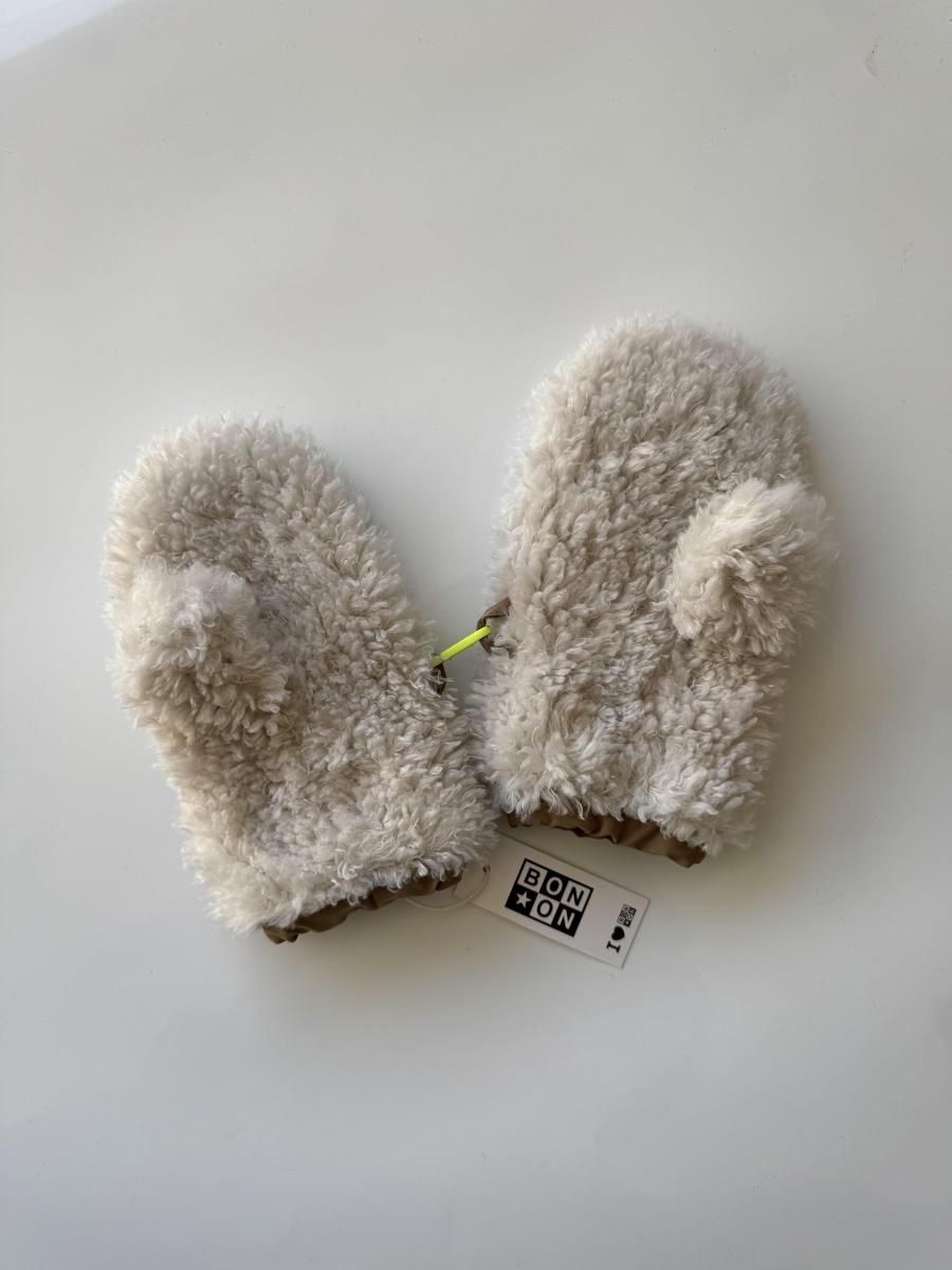 <img class='new_mark_img1' src='https://img.shop-pro.jp/img/new/icons14.gif' style='border:none;display:inline;margin:0px;padding:0px;width:auto;' />AW25 BONTON MOUFFLES Moon - Mouton

