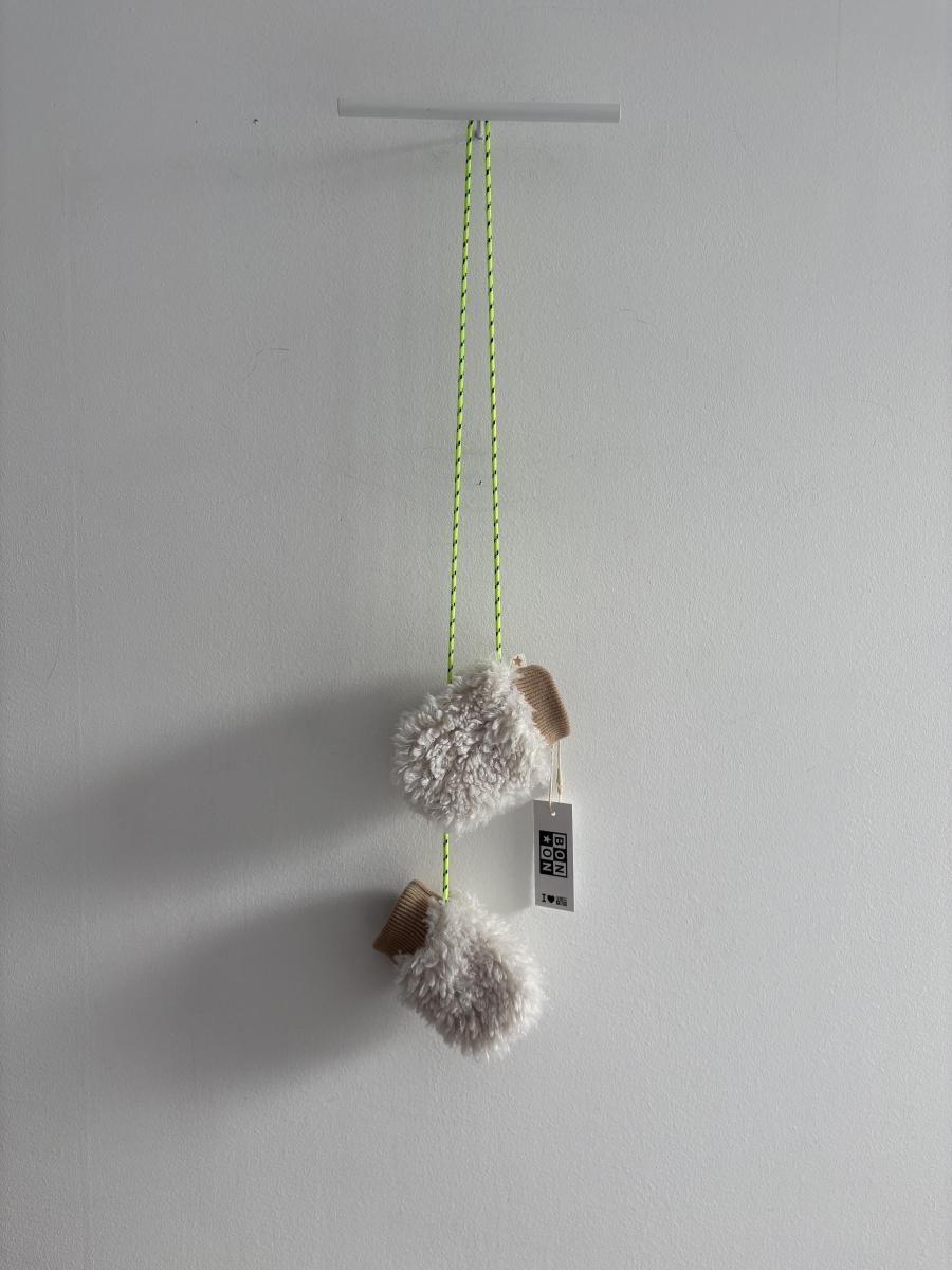 <img class='new_mark_img1' src='https://img.shop-pro.jp/img/new/icons14.gif' style='border:none;display:inline;margin:0px;padding:0px;width:auto;' />AW25 BONTON MOUFLES Mouffy - Mouton


