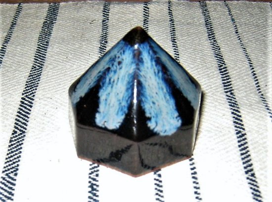 電磁波防止 ピラミッド七角小・隕石入〈青〉 - 電磁波防止 マイナス
