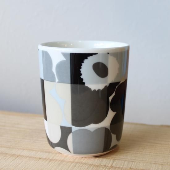 マリメッコ 生地 RUUTU UNIKKO ルーツ ウニッコ 廃盤マルチカラー