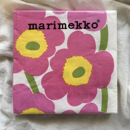 marimekko ペーパーナプキン UNIKKO（ウニッコ） ピンク×ホワイト 33×33 - 北欧雑貨店 MUSHROOM APARTMENT