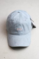 KITH -LOGO SUEDE CAP(SKY BLUE)<img class='new_mark_img2' src='https://img.shop-pro.jp/img/new/icons5.gif' style='border:none;display:inline;margin:0px;padding:0px;width:auto;' />