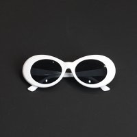 ROI'AL-SUNGLASS(WHITE OVAL)<img class='new_mark_img2' src='https://img.shop-pro.jp/img/new/icons5.gif' style='border:none;display:inline;margin:0px;padding:0px;width:auto;' />