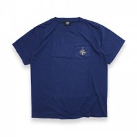 BELIEF NYC -COMPASS POCKET S/S T-SHIRT(NAVY)<img class='new_mark_img2' src='https://img.shop-pro.jp/img/new/icons5.gif' style='border:none;display:inline;margin:0px;padding:0px;width:auto;' />