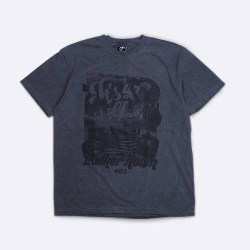 LOCKER ROOM - UP TO YOU GARMENT DYE SOUVENIR S/S T-SHIRTS(PEPPER/BLACK)<img class='new_mark_img2' src='https://img.shop-pro.jp/img/new/icons5.gif' style='border:none;display:inline;margin:0px;padding:0px;width:auto;' />