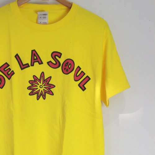 LR SELECT VINTAGE MUSIC-De La Soul S/S T-SHIRT(YELLOW)<img class='new_mark_img2' src='https://img.shop-pro.jp/img/new/icons5.gif' style='border:none;display:inline;margin:0px;padding:0px;width:auto;' />