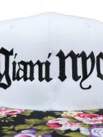 GIANI NYC-Old English Floral SNAP BACK CAP (WHITE)<img class='new_mark_img2' src='https://img.shop-pro.jp/img/new/icons5.gif' style='border:none;display:inline;margin:0px;padding:0px;width:auto;' />