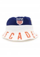 THE DECADES -STADIUM GAMES BUCKET HAT<img class='new_mark_img2' src='https://img.shop-pro.jp/img/new/icons20.gif' style='border:none;display:inline;margin:0px;padding:0px;width:auto;' />