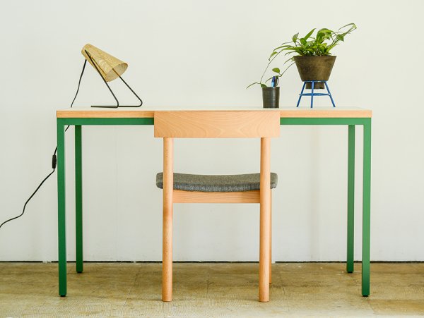 Tights Dining Table (Desk Type) / Marmoleum Top - Playmountain