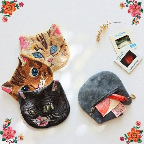 水色レース猫イラストポーチ