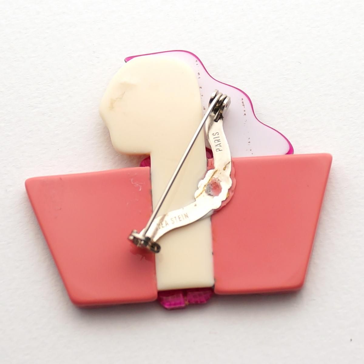 Lea Stein　リア・スタン　ブローチ　フランス　バレリーナ Lea Stein リア・スタン ブローチ フランス バレリーナ