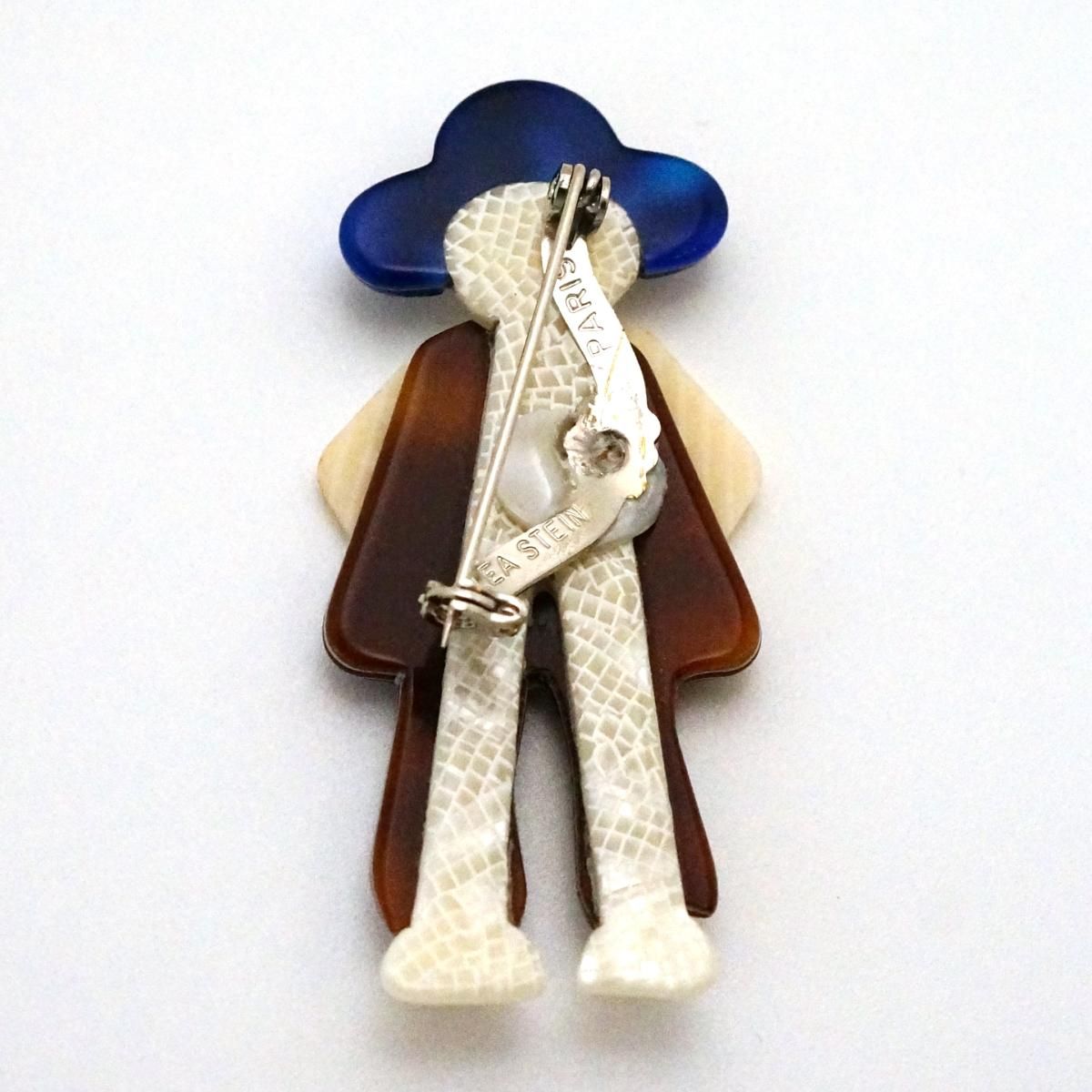 Lea Stein Paris リアスタン パリ　青い帽子とステッキのブローチ Lea Stein Paris リアスタン パリ 青い帽子とステッキのブローチ