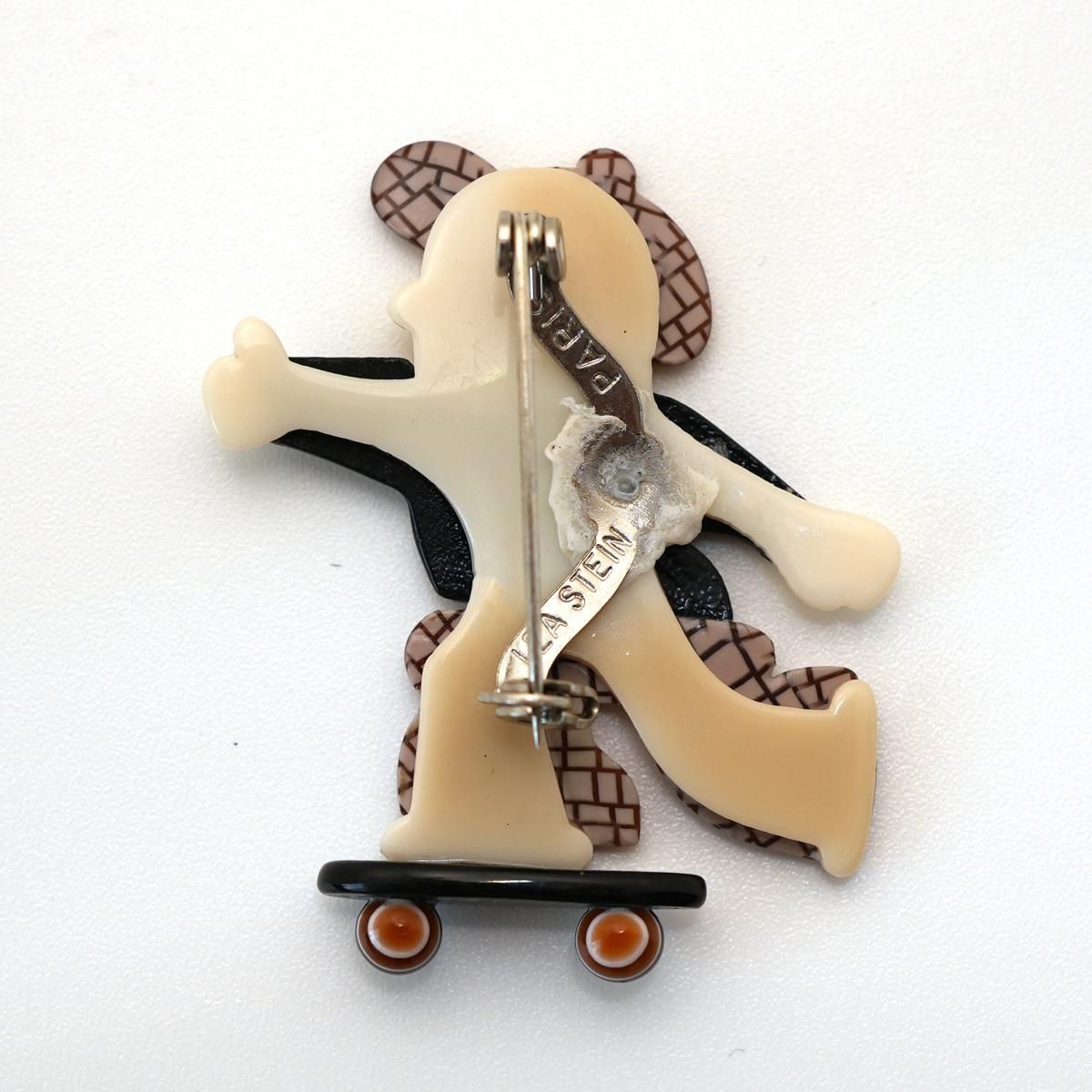 LEA STEIN リアスタン ブローチ ローラースケートボーイ