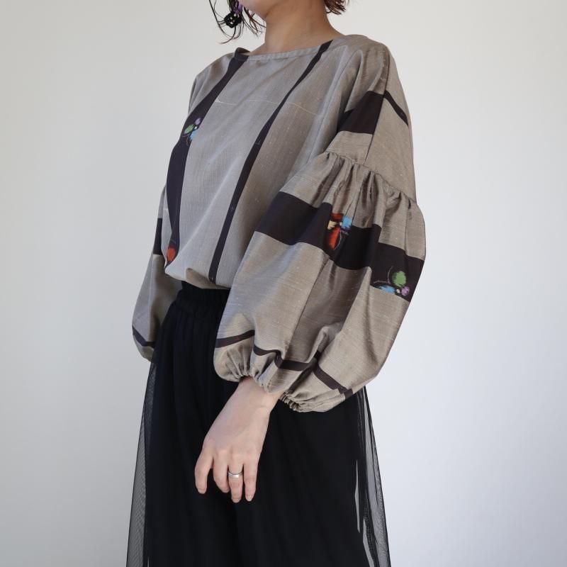 ●ご予約品●着物のバックテールブラウス・ボリューム袖(グレージュ・M~L)