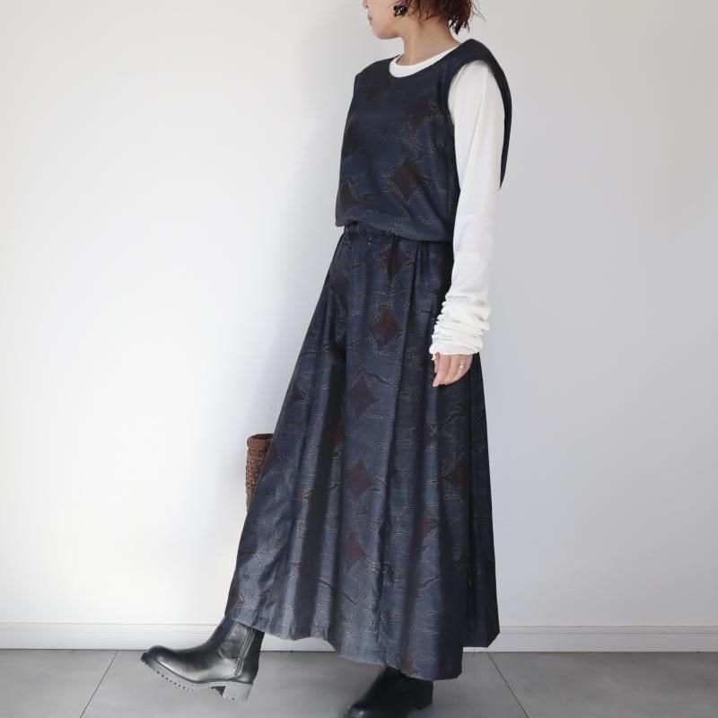 藍色大島紬のセットアップ風ワンピース(花菱と雲文様・L)