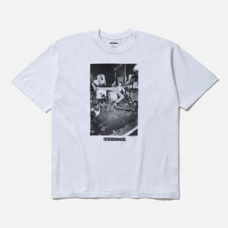 トップス NH X CHARLES PETERSON. TEE SS-3 NIRVANA NH X CHARLES PETERSON . TEE SS-3 - TRAVISオンラインショップ
